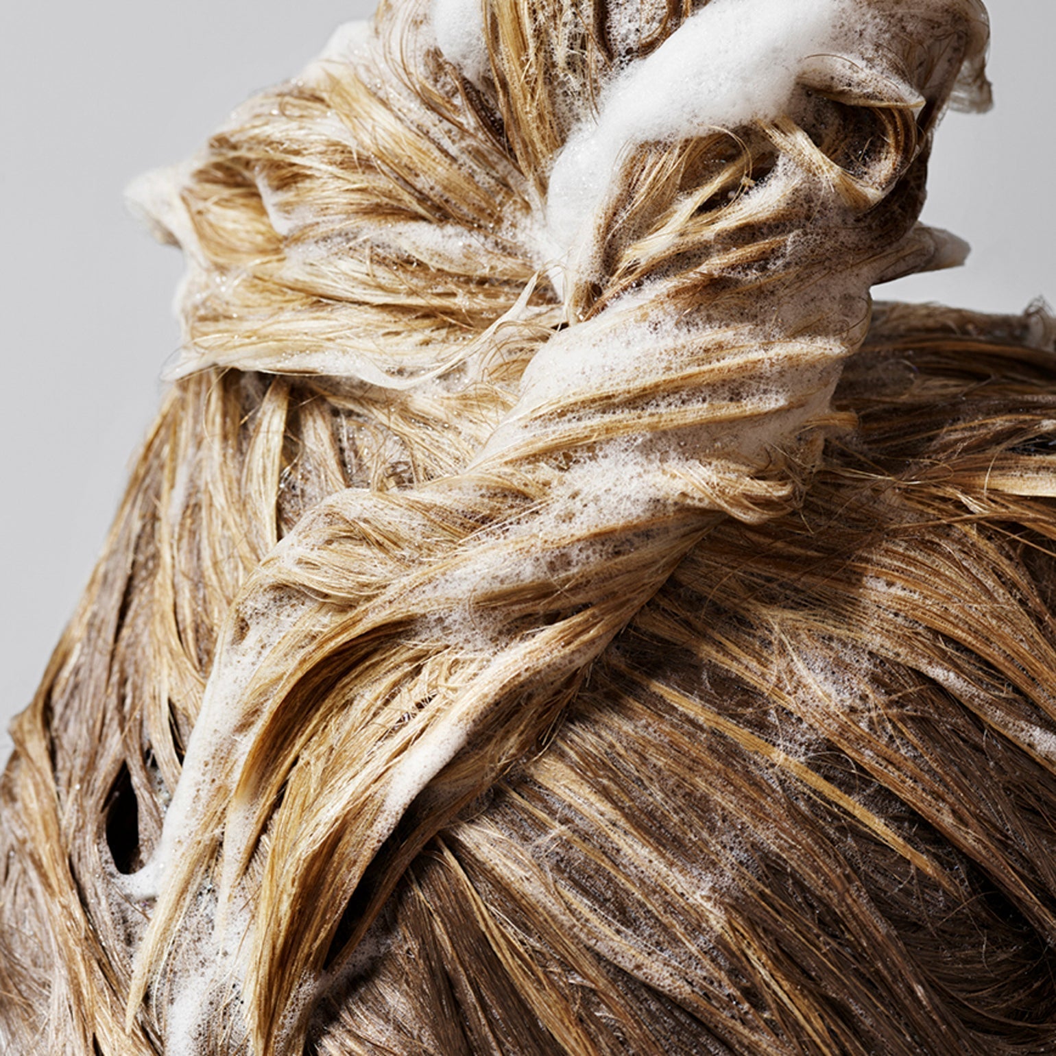 Oribe Shampoo for Magnificent Volume - Oribe Hair Care - Image 5