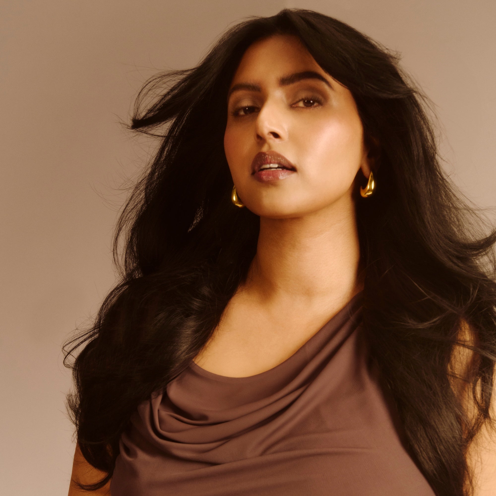 Oribe Dry Texturizing Spray - Oribe Hair Care - Image 7
