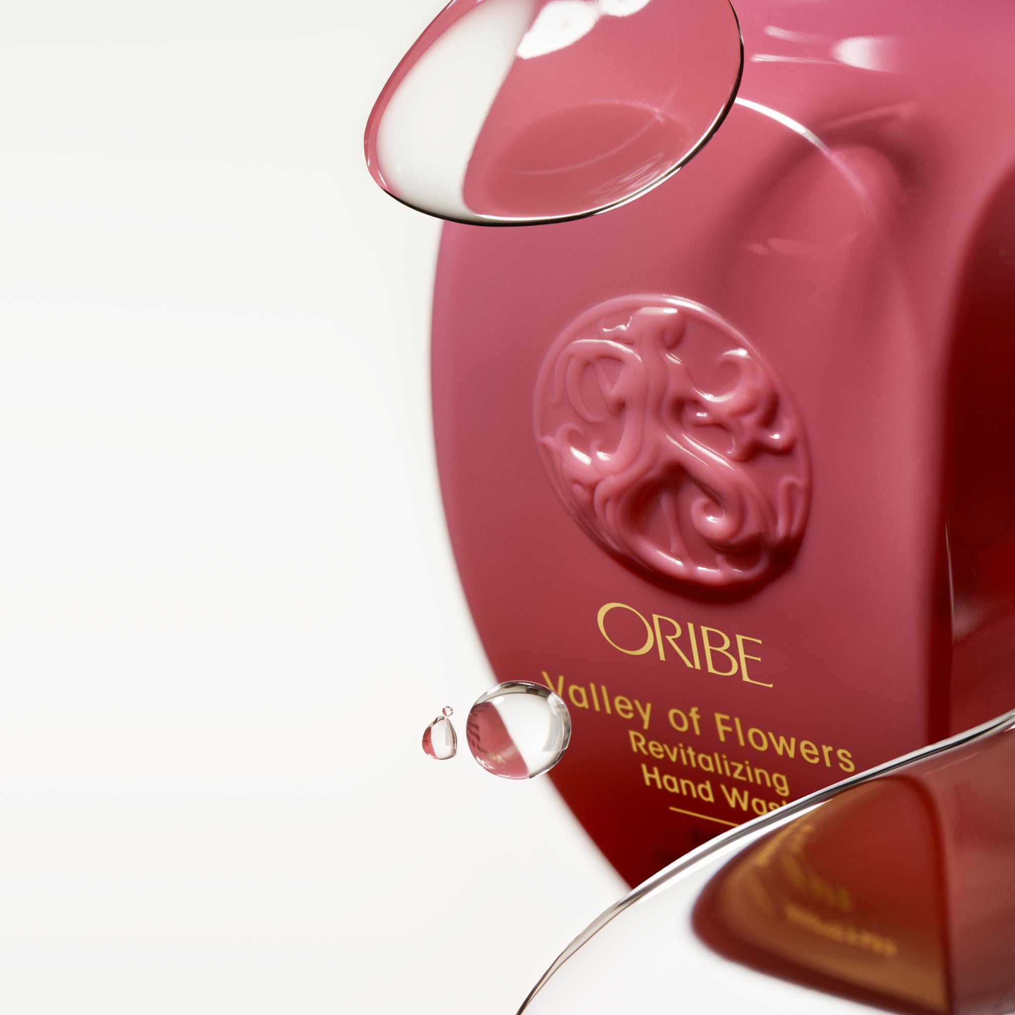 Oribe Valley of Flowers Revitalizing Hand Wash - Image 5