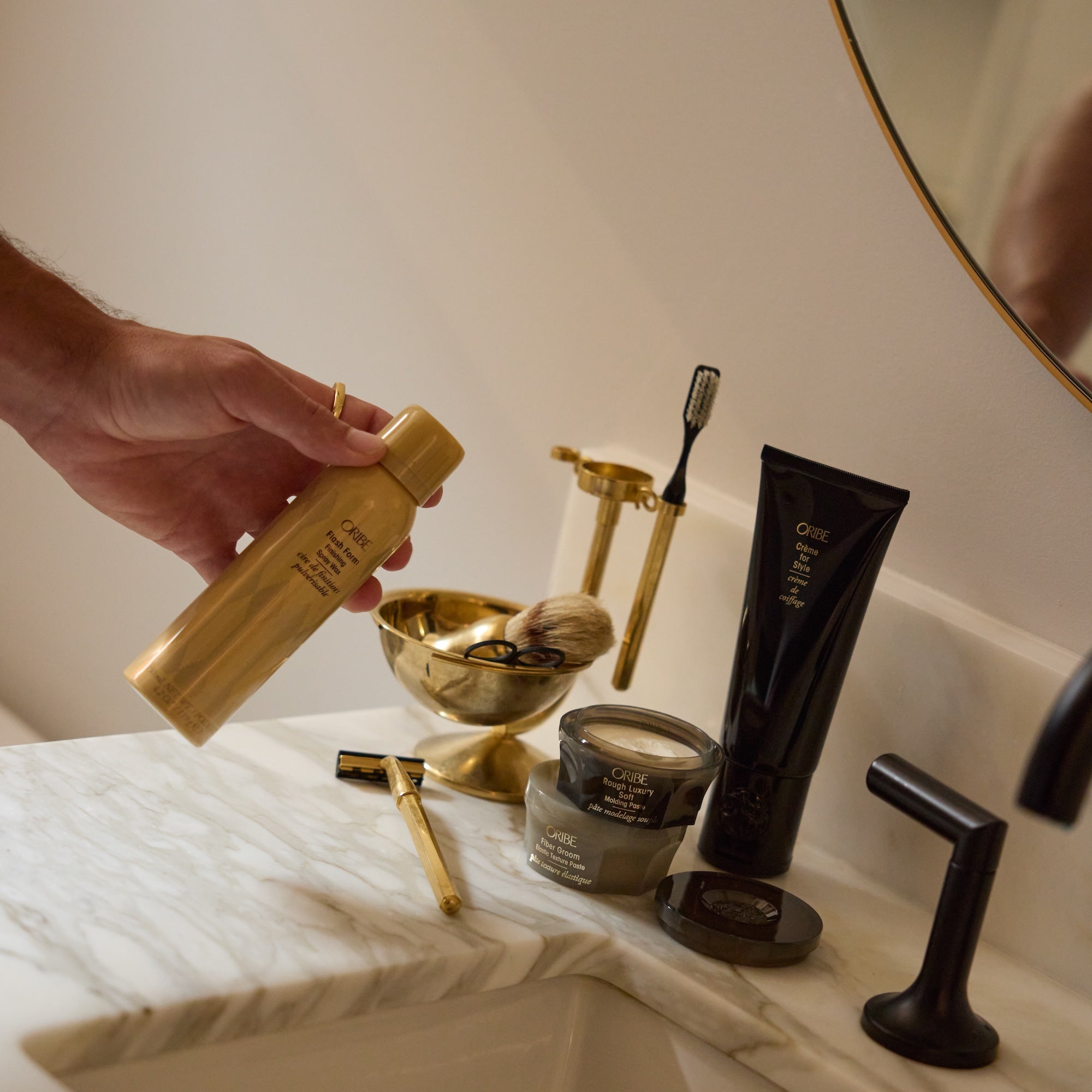 Oribe Flash Form Finishing Spray Wax - Oribe Hair Care - Image 3